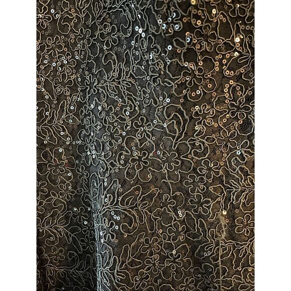 Alex Evenings Women's Knee Length V Neck Cocktail Dress - 4 - Picture 6 of 10